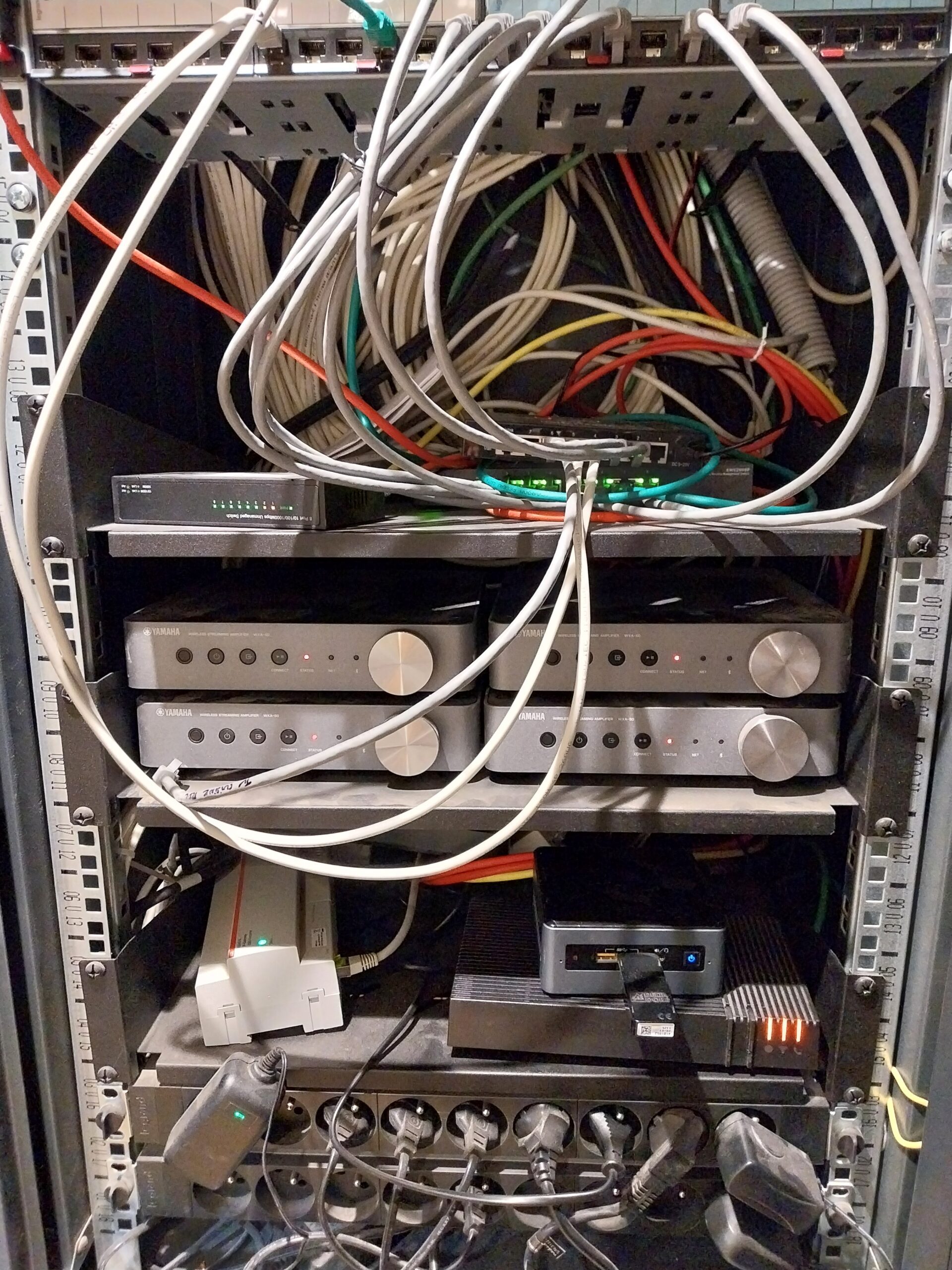 20241216_110411 Contrôle d'accès Système de sécurité Terminal de reconnaissance faciale